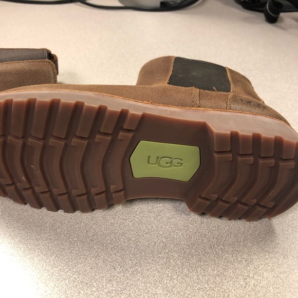 UGG Boys brown boots. Size 4. Never been worn. - Picture 2 of 2